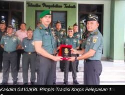 Kasdim 0410/KBL Pimpin Tradisi Korps Pelepasan 1 Pama