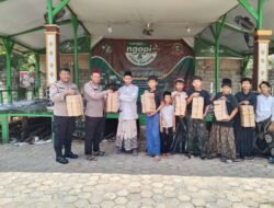 Jum’at Berkah Polres Tulang Bawang: Berbagi Nasi Kotak di Ponpes Al Qudsi