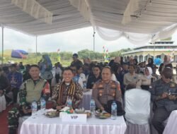 Kapolsek Dente Teladas bersama Warga Kampung Sungai Burung Gelar Tasyakuran Meriah